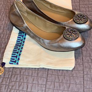 Tory Burch Liana silver ballet flats (style# 44388)